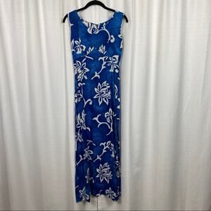 Blue and White Sleeveless Scoop Neck Resort Sundress